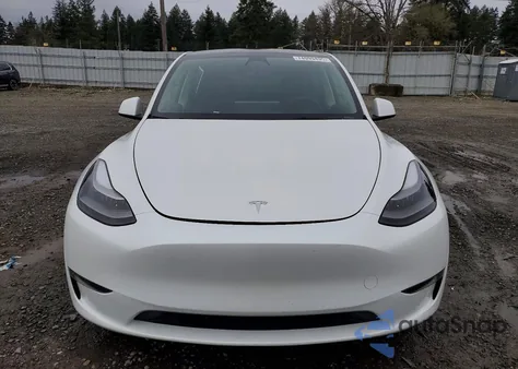 2023 Tesla Model Y z USA, uszkodzony, nr VIN 7SAYGDEE0PF606682